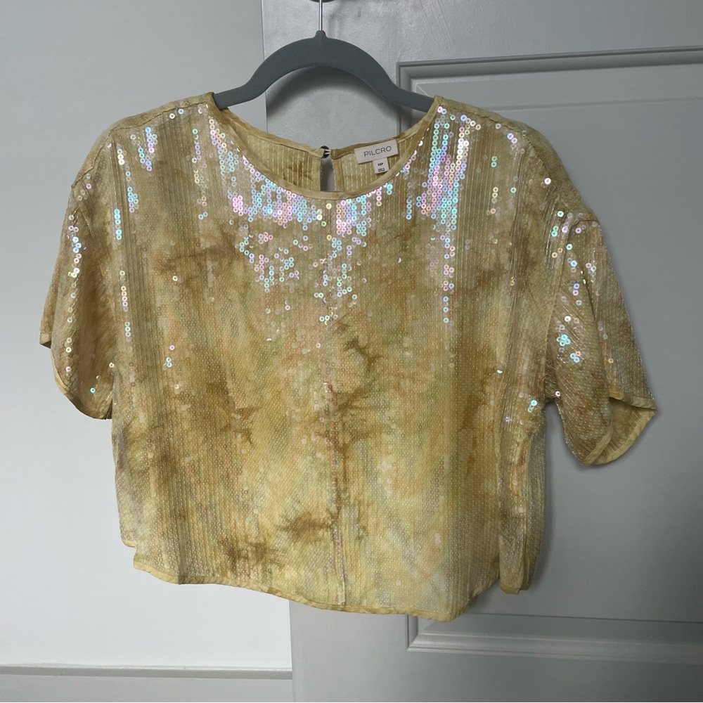 Fun sequin top!
